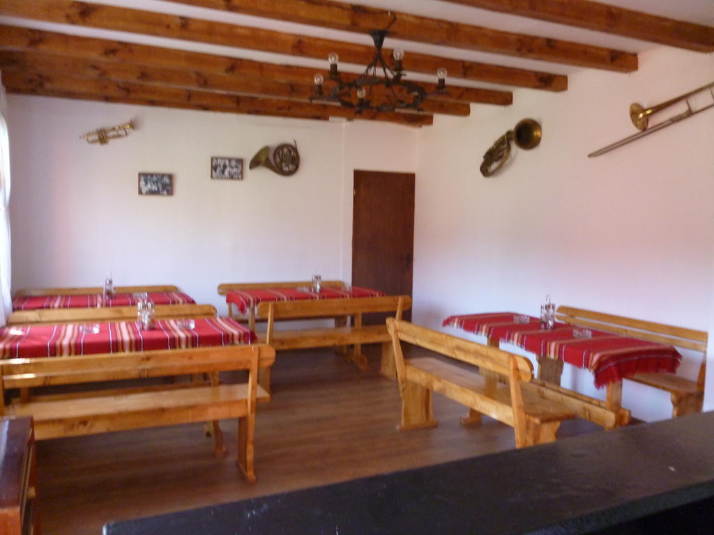 Villa Jun Guest House Bełogradczik Zewnętrze zdjęcie