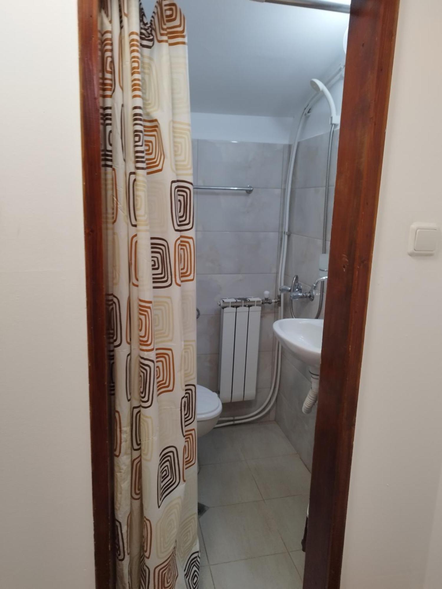 Villa Jun Guest House Bełogradczik Zewnętrze zdjęcie